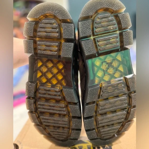 Dr Marten Embury - Picture 8 of 8